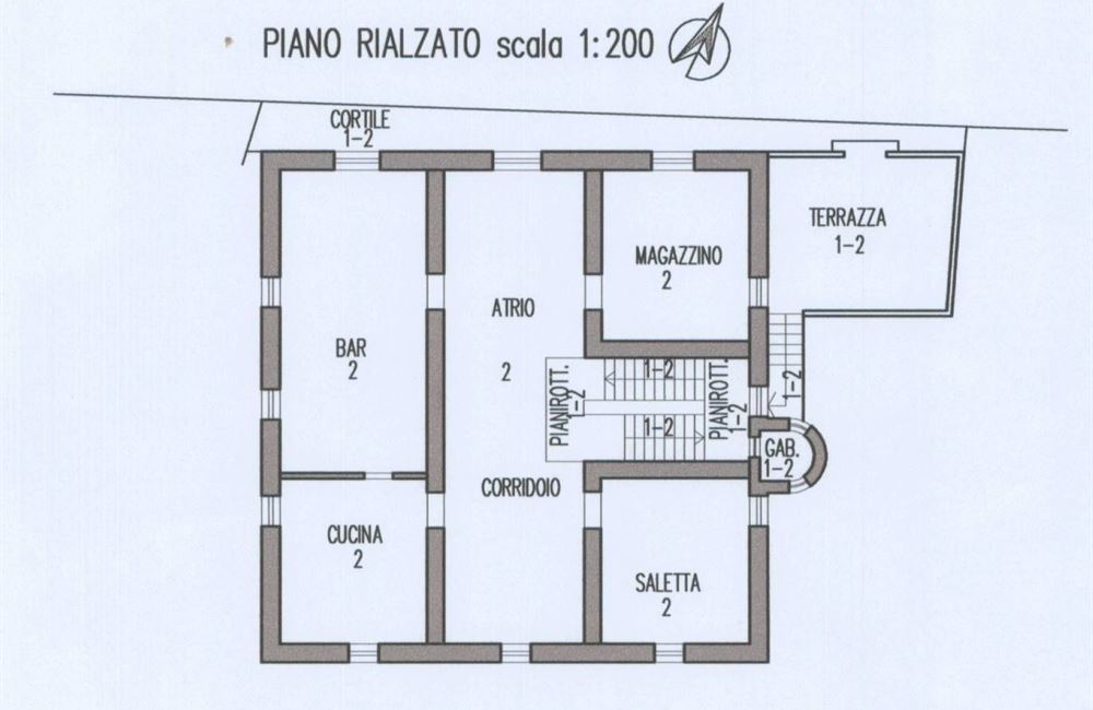 AMPIO EDIFICIO A BIACESA DA RISTRUTTURARE  - Vendita Edificio terra-cielo Ledro (fraz. Biacesa) Valle di Ledro
