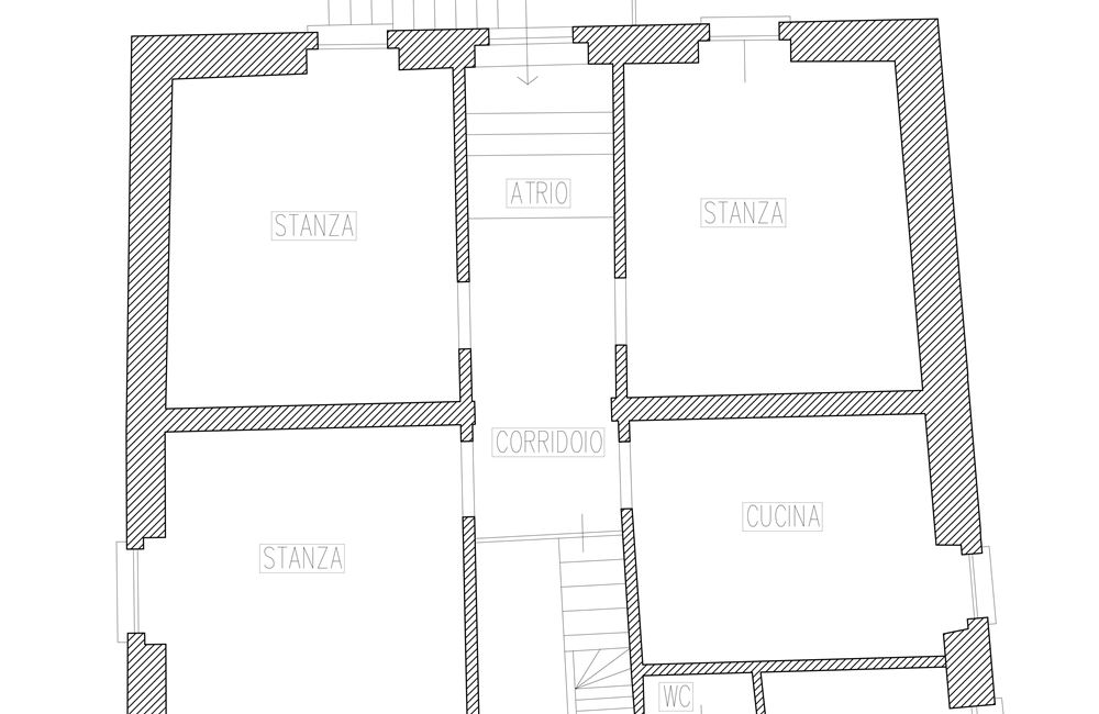 EDIFICIO PLURIFAMILIARE CIELO-TERRA DA RISTRUTTURARE - Vendita Edificio terra-cielo Ledro (fraz. Tiarno di Sopra) Valle di Ledro