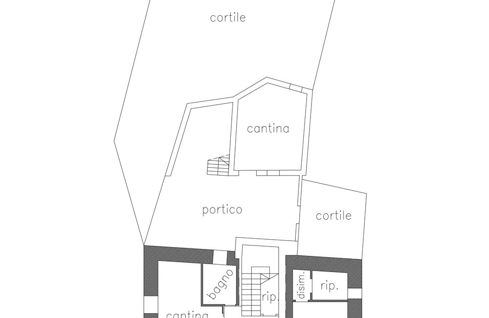 EDIFICIO CIELO-TERRA NEL CENTRO STORICO DI BEZZECCA - Vendita Edificio terra-cielo Ledro (fraz. Bezzecca) Valle di Ledro