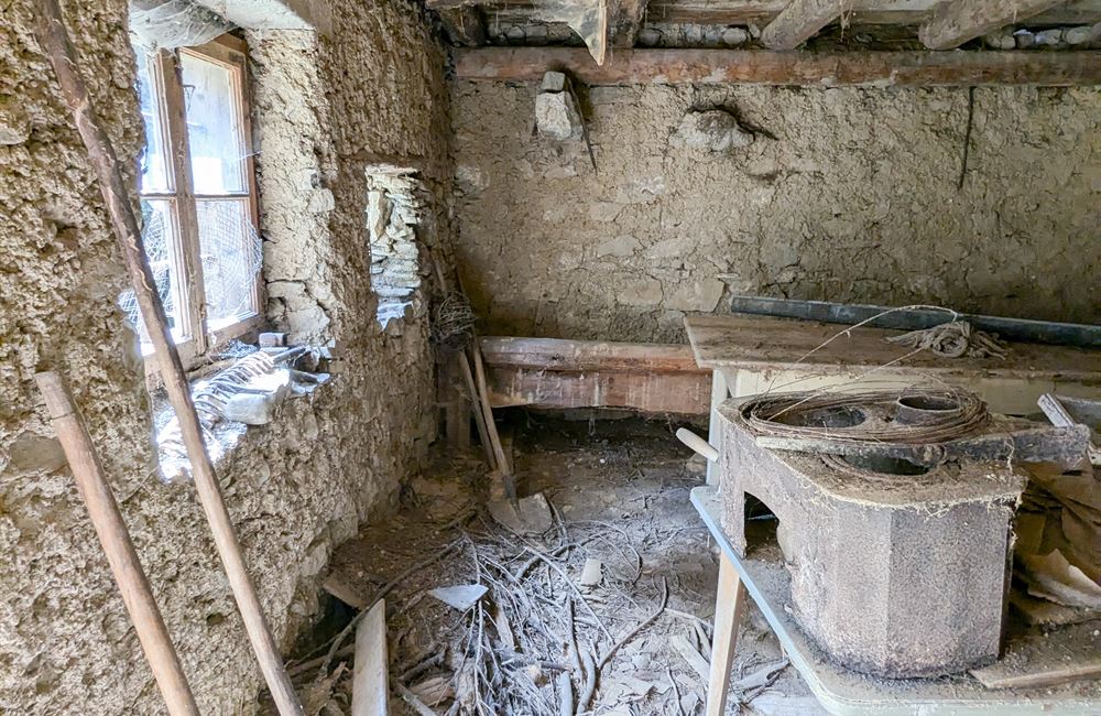 ANTICO FIENILE E TERRENI IN LOCALITA’ CROINA - Vendita Rustico Ledro (fraz. Tiarno di Sotto) Valle di Ledro