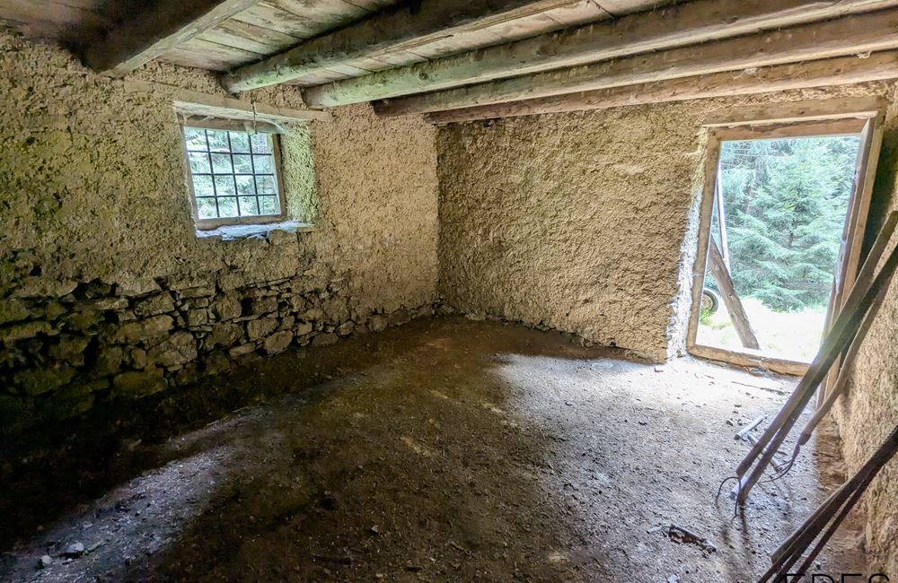 ANTICO FIENILE E TERRENI IN LOCALITA’ CROINA - Vendita Rustico Ledro (fraz. Tiarno di Sotto) Valle di Ledro