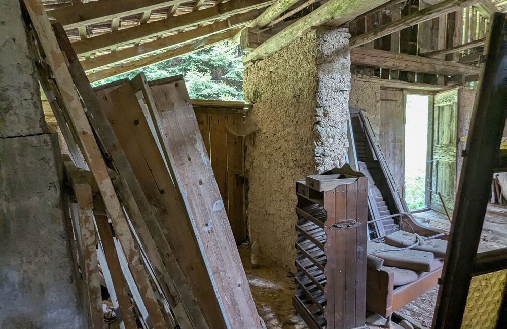 ANTICO FIENILE E TERRENI IN LOCALITA’ CROINA - Vendita Rustico Ledro (fraz. Tiarno di Sotto) Valle di Ledro