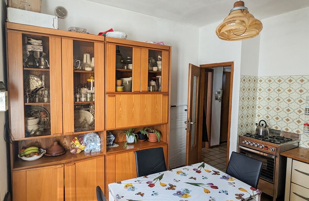 APPARTAMENTO PIANO PRIMO CON AMPI LOCALI ACCESSORI E PICCOLO CORTILE - Vendita Appartamento trilocale Ledro (fraz. Tiarno di Sopra ) Valle di Ledro