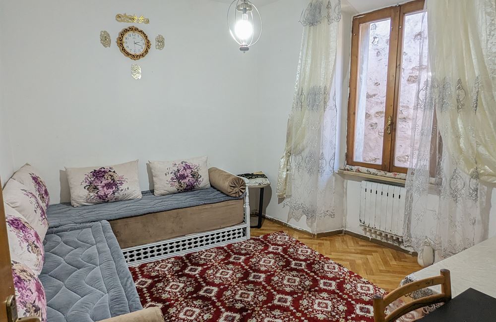 APPARTAMENTO PIANO PRIMO CON AMPI LOCALI ACCESSORI E PICCOLO CORTILE - Vendita Appartamento trilocale Ledro (fraz. Tiarno di Sopra ) Valle di Ledro