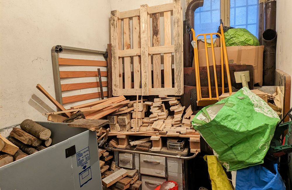 APPARTAMENTO PIANO PRIMO CON AMPI LOCALI ACCESSORI E PICCOLO CORTILE - Vendita Appartamento trilocale Ledro (fraz. Tiarno di Sopra ) Valle di Ledro