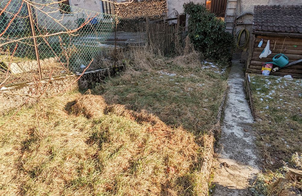 APPARTAMENTO PIANO PRIMO CON AMPI LOCALI ACCESSORI E PICCOLO CORTILE - Vendita Appartamento trilocale Ledro (fraz. Tiarno di Sopra ) Valle di Ledro