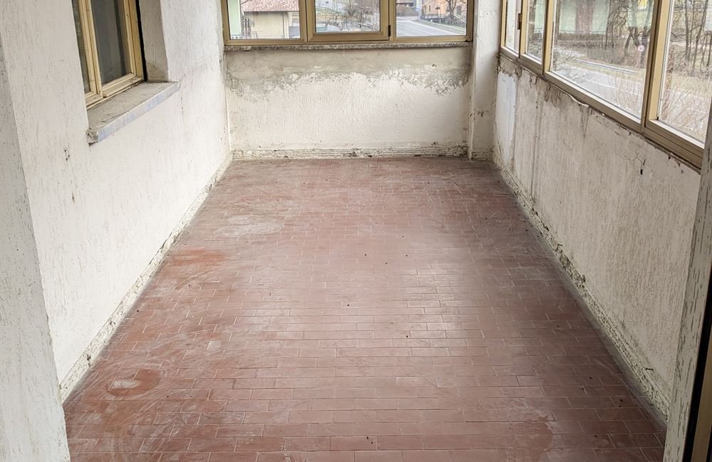 AMPIO E LUMINOSO QUADRILOCALE DA RISTRUTTURARE - Vendita Appartamento trilocale Ledro (fraz. Tiarno di Sotto) Valle di Ledro