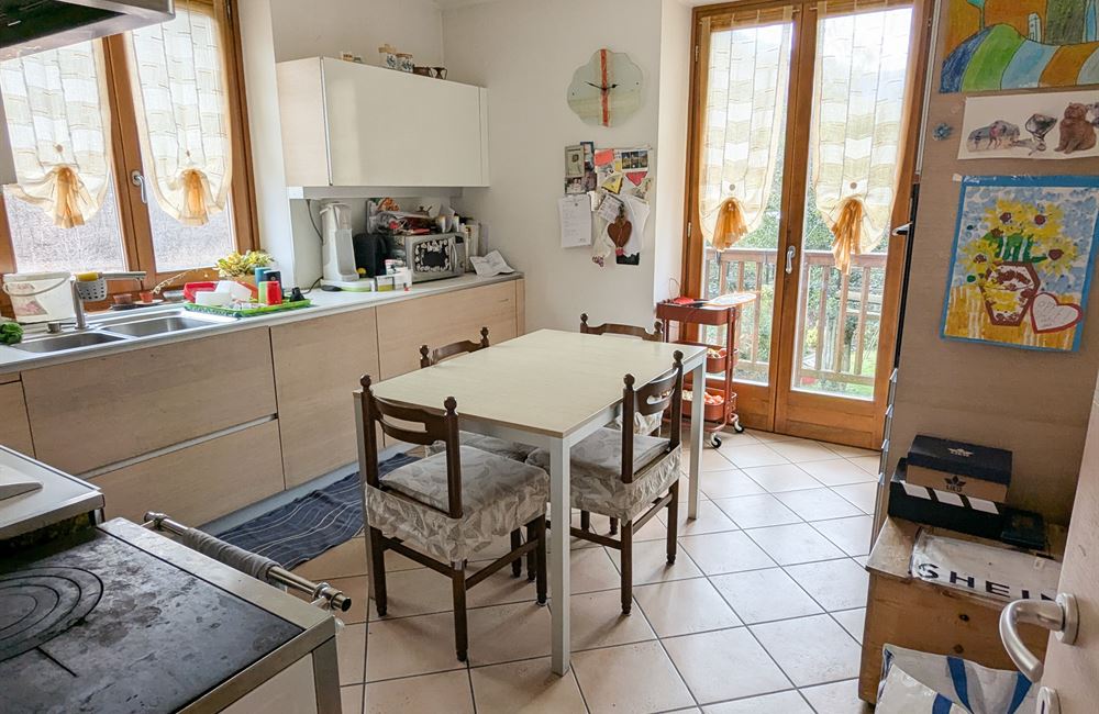 INCANTEVOLE CASA SINGOLA CON DUE APPARTAMENTI A POCHI PASSI DAL LAGO DI LEDRO - Vendita Casa Singola Ledro (fraz. Molina) Valle di Ledro
