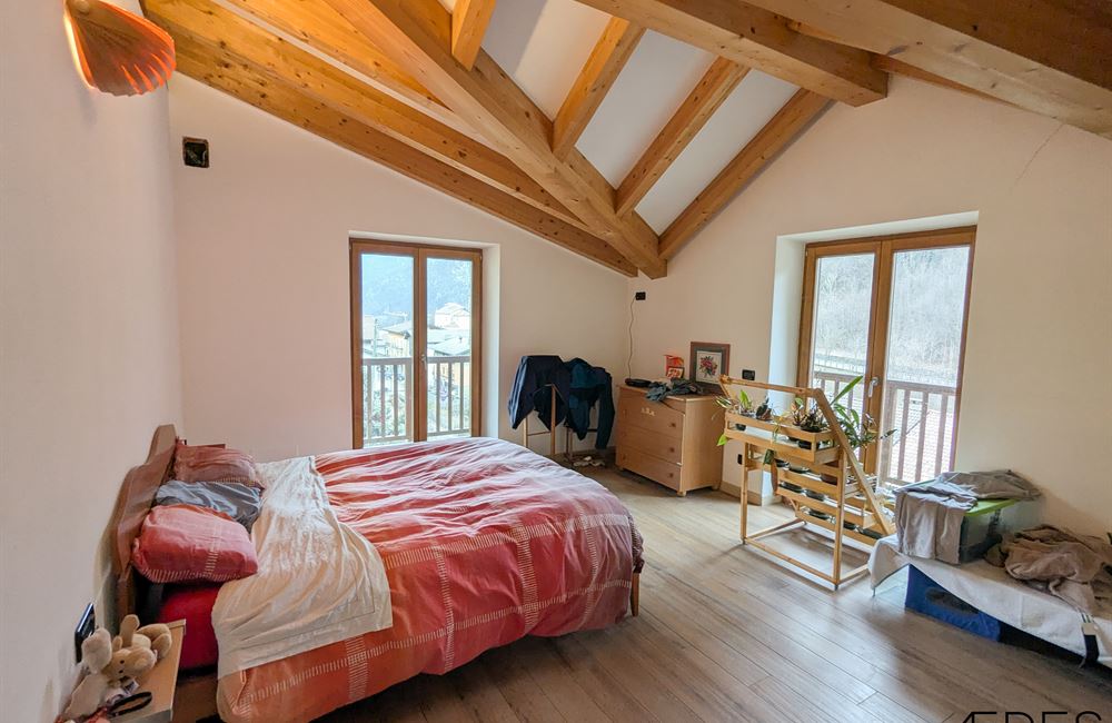 INCANTEVOLE CASA SINGOLA CON DUE APPARTAMENTI A POCHI PASSI DAL LAGO DI LEDRO - Vendita Casa Singola Ledro (fraz. Molina) Valle di Ledro