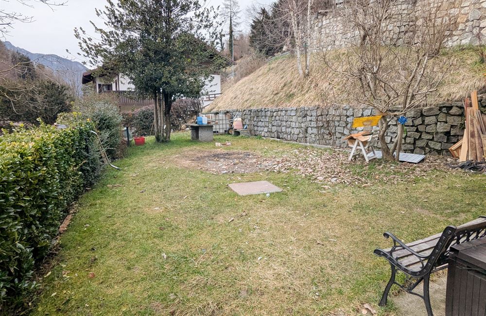 INCANTEVOLE CASA SINGOLA CON DUE APPARTAMENTI A POCHI PASSI DAL LAGO DI LEDRO - Vendita Casa Singola Ledro (fraz. Molina) Valle di Ledro