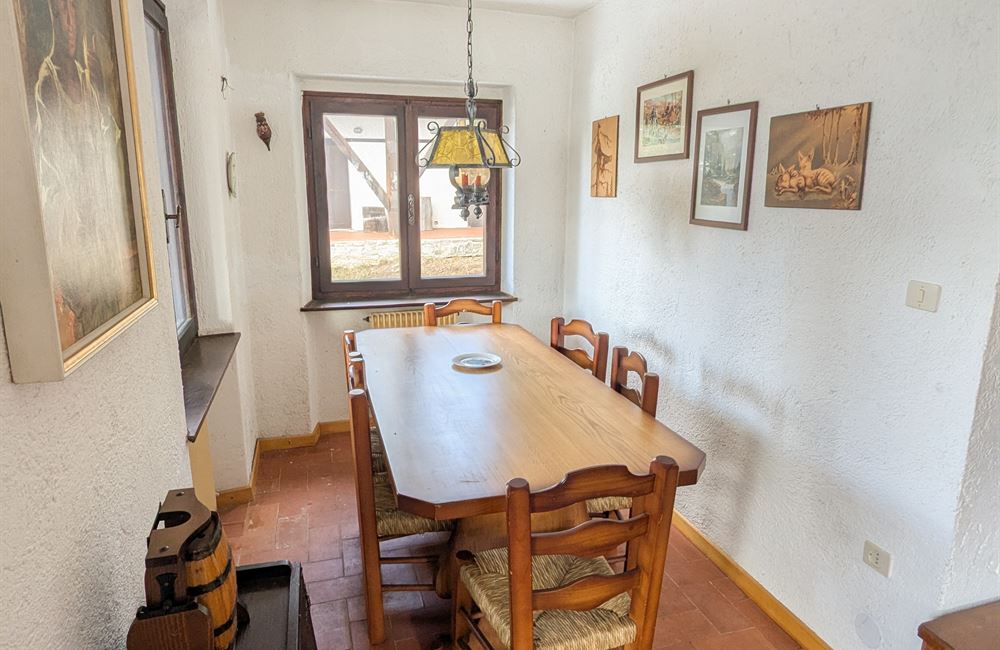 CASA SINGOLA CON TERRENO CIRCOSTANTE A TREMALZO - Vendita Casa Singola Ledro (località Tremalzo) Valle di Ledro