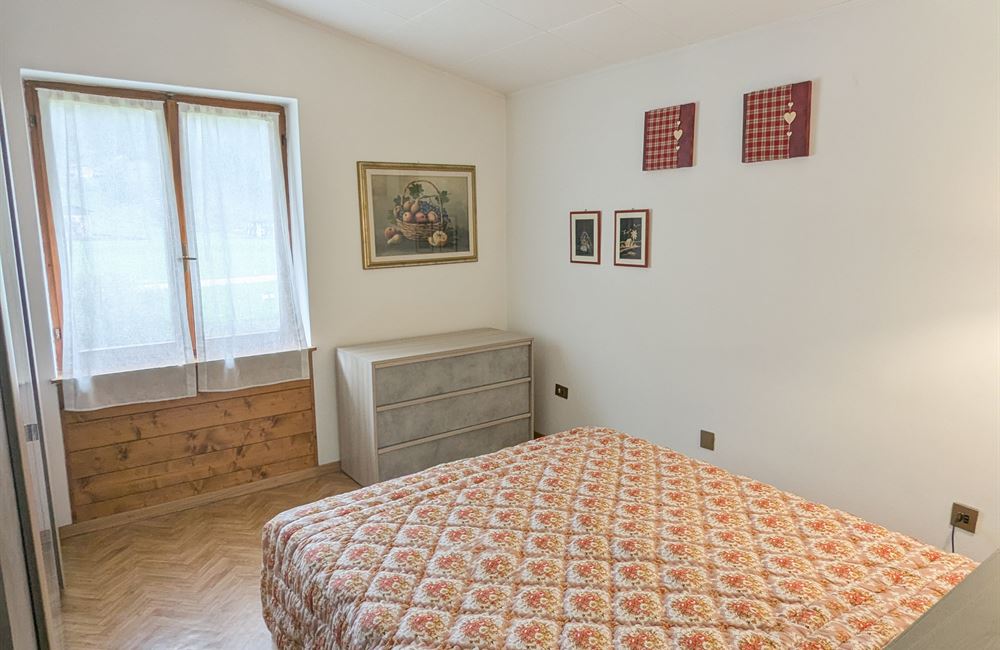 CASA SINGOLA CON AMPIO TERRENO EDIFICABILE IN VENDITA - Vendita Casa Singola Ledro (fraz. Tiarno di Sopra) Valle di Ledro