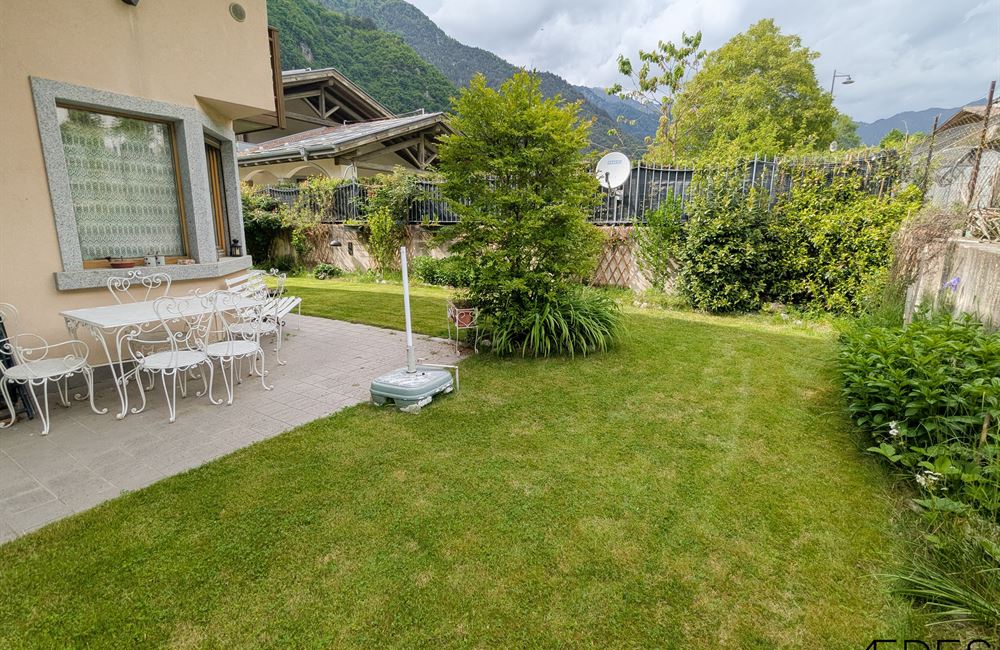 TRILOCALE CON AMPIO CORTILE PRIVATO A POCHI MINUTI DAL LAGO - Vendita Appartamento trilocale Ledro (fraz. Enguiso) Valle di Ledro