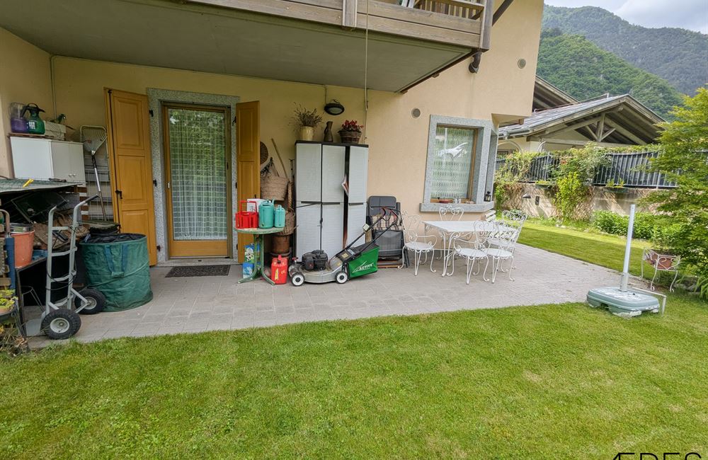TRILOCALE CON AMPIO CORTILE PRIVATO A POCHI MINUTI DAL LAGO - Vendita Appartamento trilocale Ledro (fraz. Enguiso) Valle di Ledro