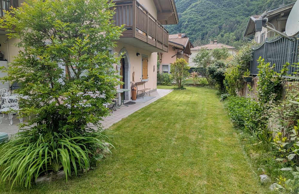 TRILOCALE CON AMPIO CORTILE PRIVATO A POCHI MINUTI DAL LAGO - Vendita Appartamento trilocale Ledro (fraz. Enguiso) Valle di Ledro