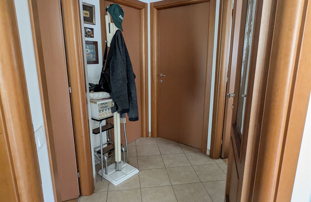 TRILOCALE CON AMPIO CORTILE PRIVATO A POCHI MINUTI DAL LAGO - Vendita Appartamento trilocale Ledro (fraz. Enguiso) Valle di Ledro