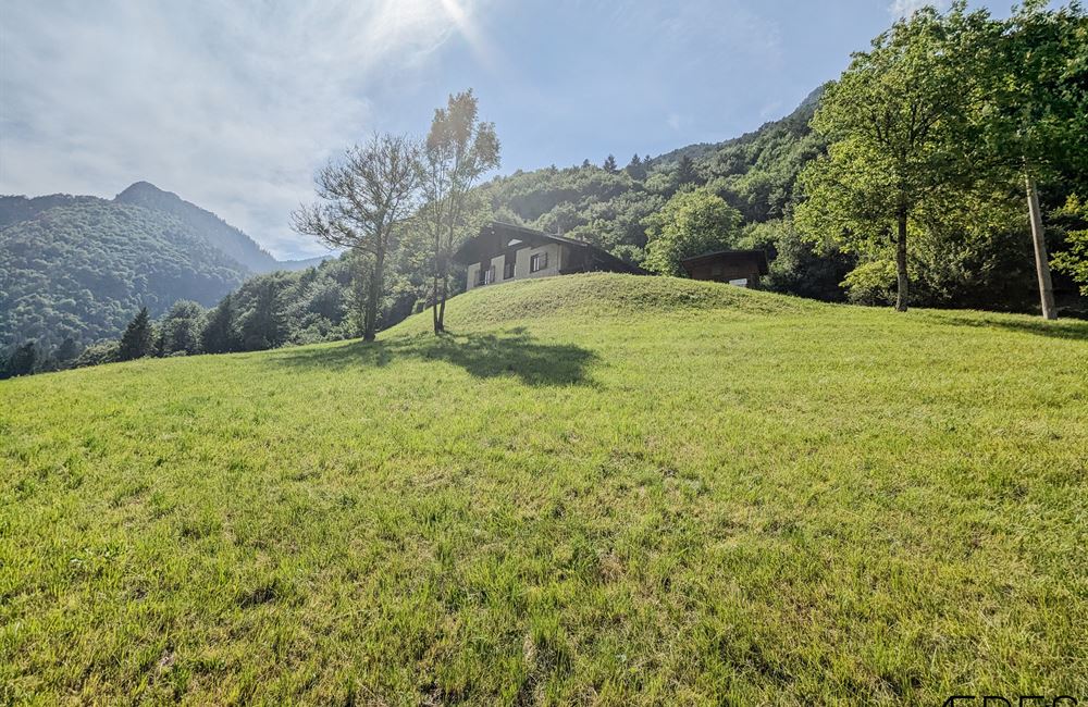 ANTICO FIENILE RISTRUTTURATO CON VISTA LAGO D'AMPOLA E AMPIO TERRENO - Vendita Fienile Ledro (fraz. Tiarno di Sopra) Valle di Ledro