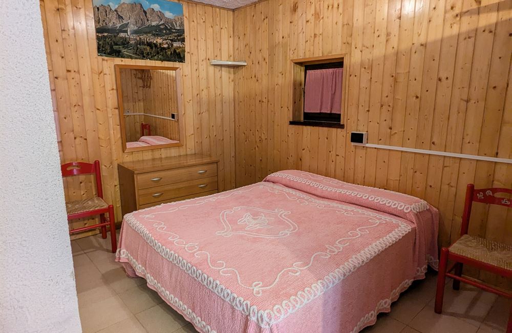 ANTICO FIENILE RISTRUTTURATO CON VISTA LAGO D'AMPOLA E AMPIO TERRENO - Vendita Fienile Ledro (fraz. Tiarno di Sopra) Valle di Ledro
