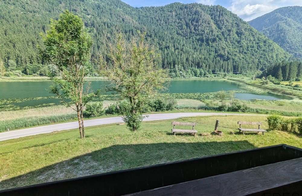 ANTICO FIENILE RISTRUTTURATO CON VISTA LAGO D'AMPOLA E AMPIO TERRENO - Vendita Fienile Ledro (fraz. Tiarno di Sopra) Valle di Ledro