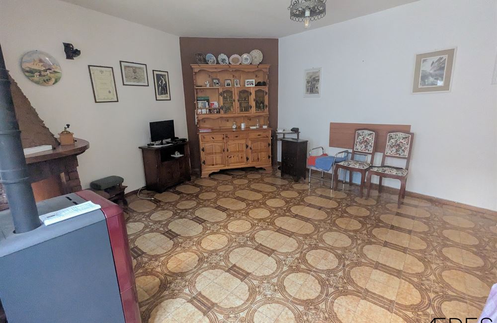 VENDITA EDIFICIO CIELO-TERRA NEL CENTRO DI LOCCA - Vendita Edificio terra-cielo Ledro (fraz. Locca) Valle di Ledro