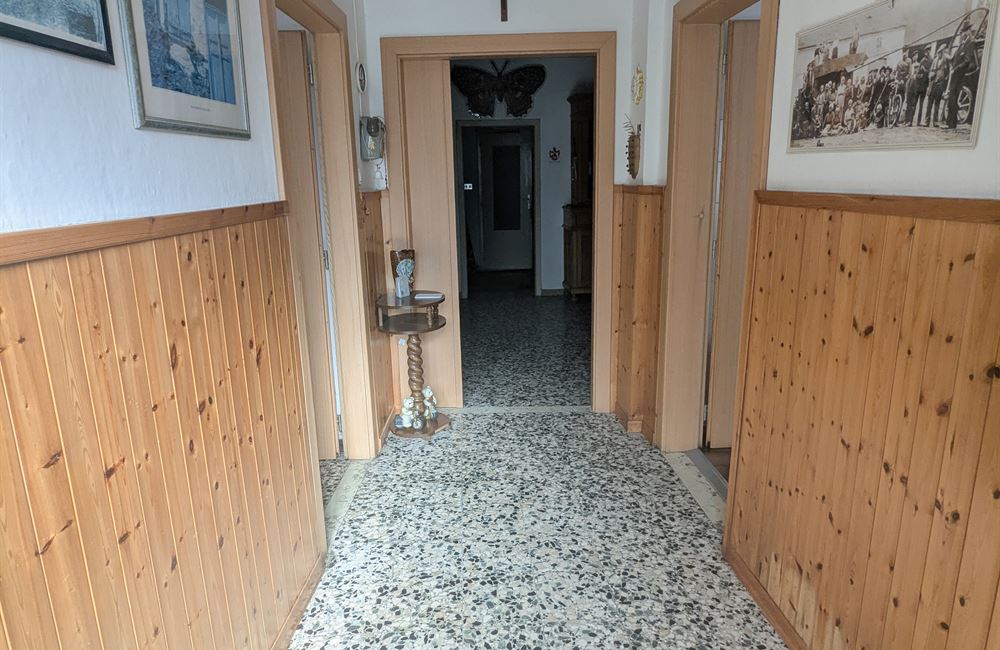 VENDITA EDIFICIO CIELO-TERRA NEL CENTRO DI LOCCA - Vendita Edificio terra-cielo Ledro (fraz. Locca) Valle di Ledro