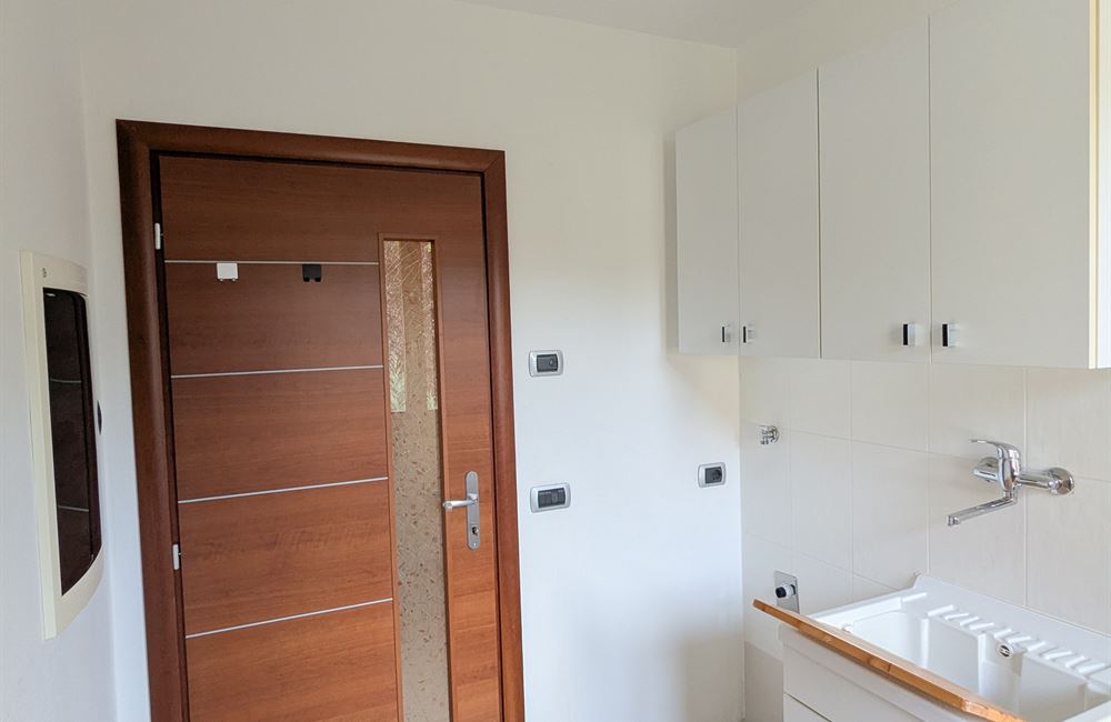 APPARTAMENTO SU DUE LIVELLI CON GARAGE, CANTINA E POSTO AUTO - Vendita Appartamento trilocale Ledro (fraz. Tiarno di Sopra) Valle di Ledro