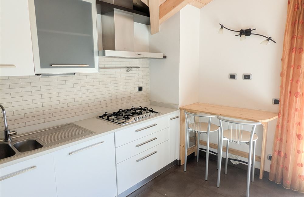 APPARTAMENTO SU DUE LIVELLI CON GARAGE, CANTINA E POSTO AUTO - Vendita Appartamento trilocale Ledro (fraz. Tiarno di Sopra) Valle di Ledro