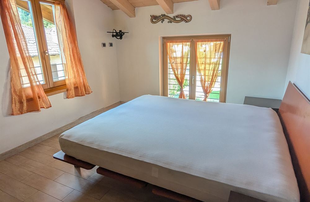 APPARTAMENTO SU DUE LIVELLI CON GARAGE, CANTINA E POSTO AUTO - Vendita Appartamento trilocale Ledro (fraz. Tiarno di Sopra) Valle di Ledro