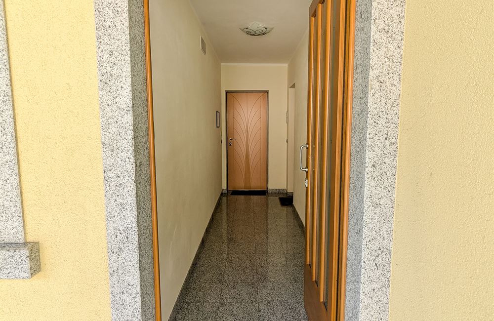 APPARTAMENTO SU DUE LIVELLI CON GARAGE, CANTINA E POSTO AUTO - Vendita Appartamento trilocale Ledro (fraz. Tiarno di Sopra) Valle di Ledro