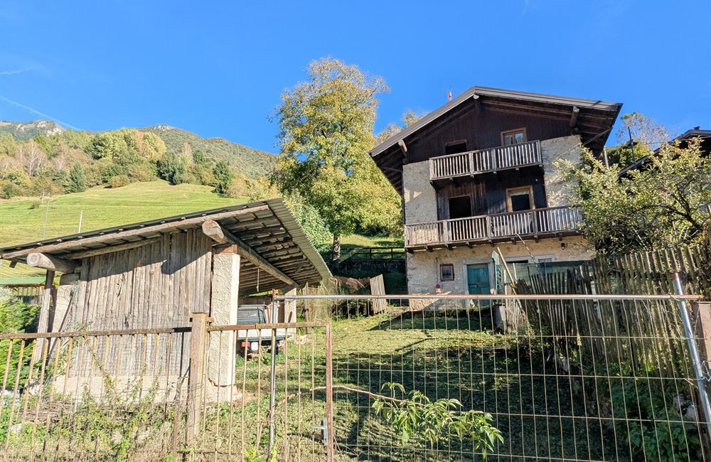 Occasione imperdibile nella splendida Val Concei! - Vendita Porzione di casa Ledro (fraz. Locca) Valle di Ledro
