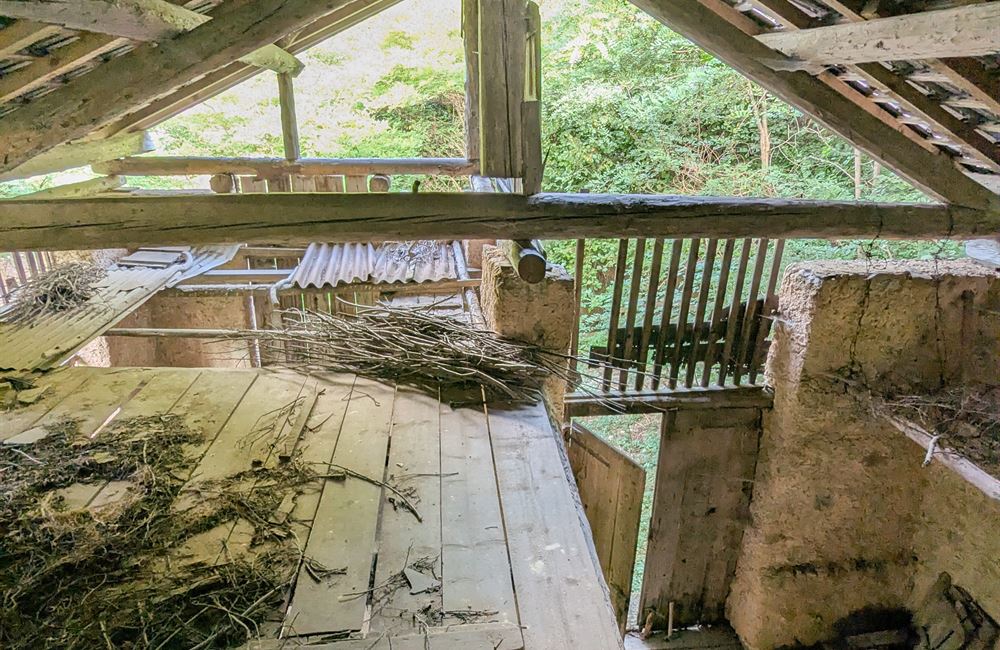 ANTICO FIENILE CON AMPIO TERRENO – POSIZIONE PANORAMICA UNICA - Vendita Fienile Ledro (fraz. Tiarno di Sotto) Valle di Ledro