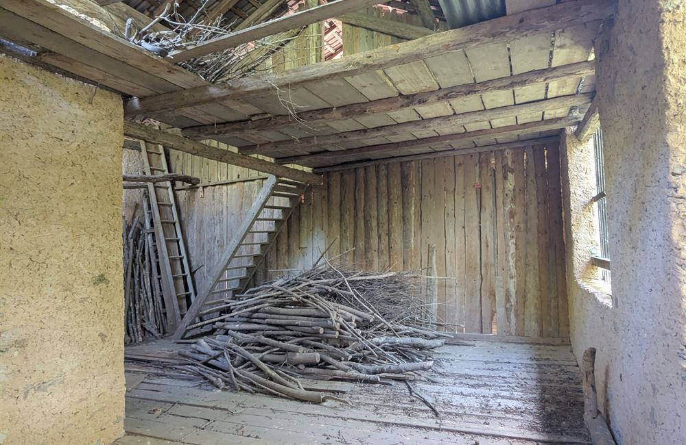 ANTICO FIENILE CON AMPIO TERRENO – POSIZIONE PANORAMICA UNICA - Vendita Fienile Ledro (fraz. Tiarno di Sotto) Valle di Ledro