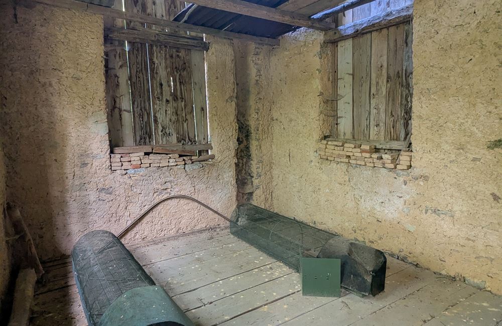 ANTICO FIENILE CON AMPIO TERRENO – POSIZIONE PANORAMICA UNICA - Vendita Fienile Ledro (fraz. Tiarno di Sotto) Valle di Ledro