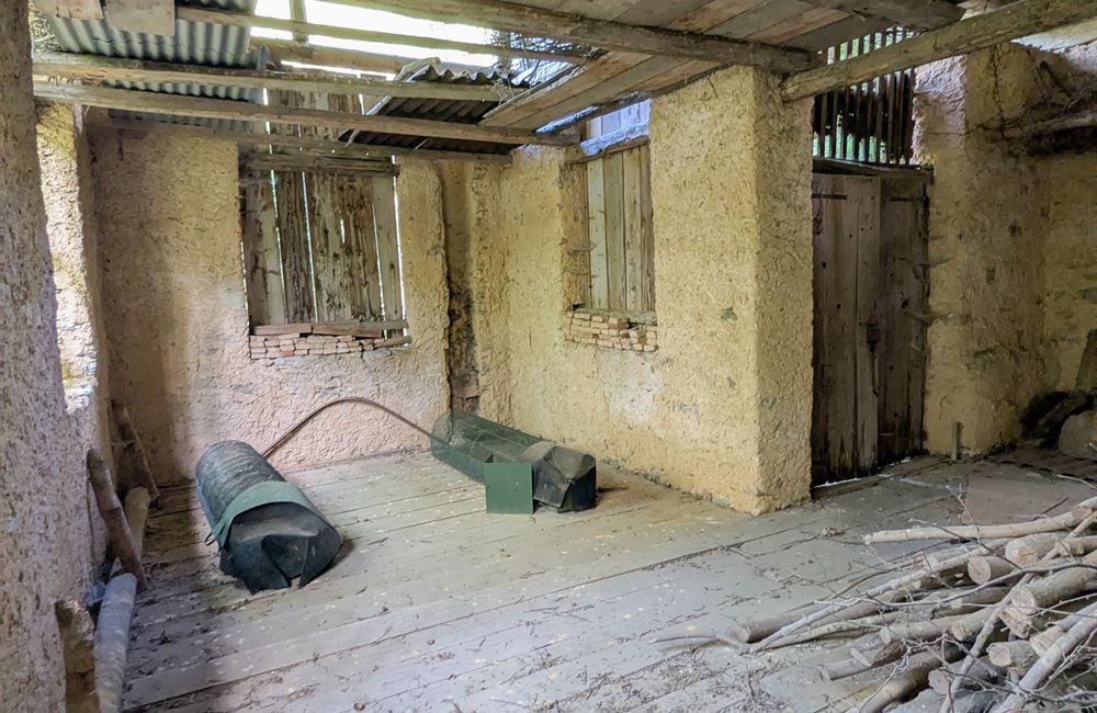 ANTICO FIENILE CON AMPIO TERRENO – POSIZIONE PANORAMICA UNICA - Vendita Fienile Ledro (fraz. Tiarno di Sotto) Valle di Ledro