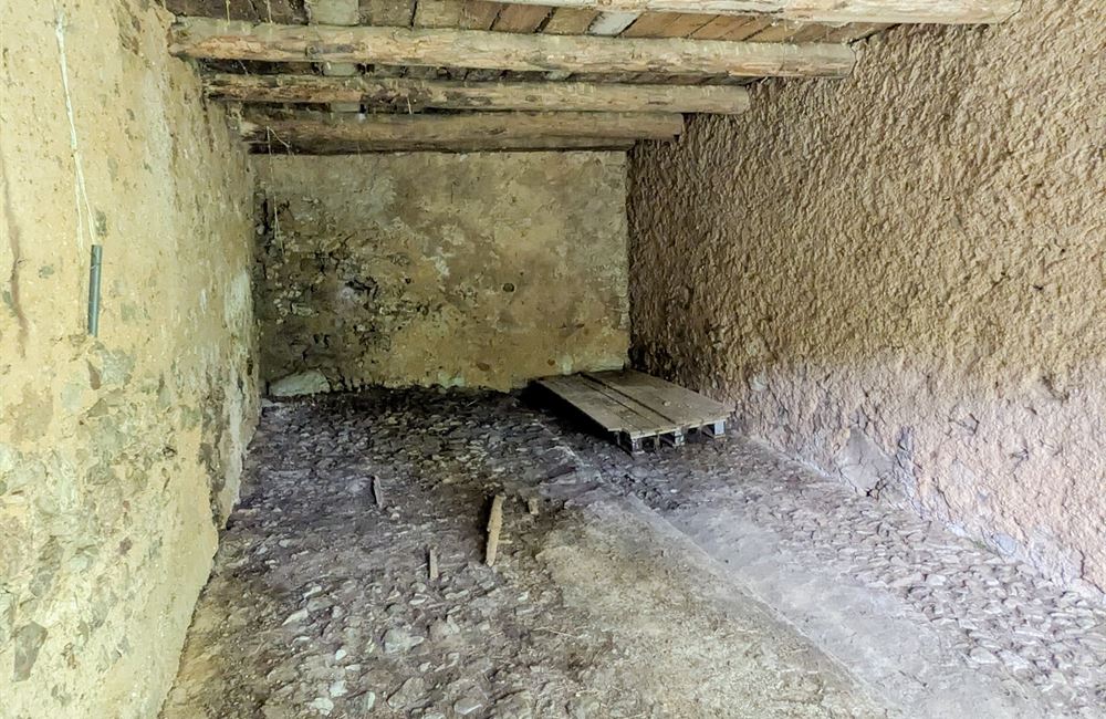 ANTICO FIENILE CON AMPIO TERRENO – POSIZIONE PANORAMICA UNICA - Vendita Fienile Ledro (fraz. Tiarno di Sotto) Valle di Ledro