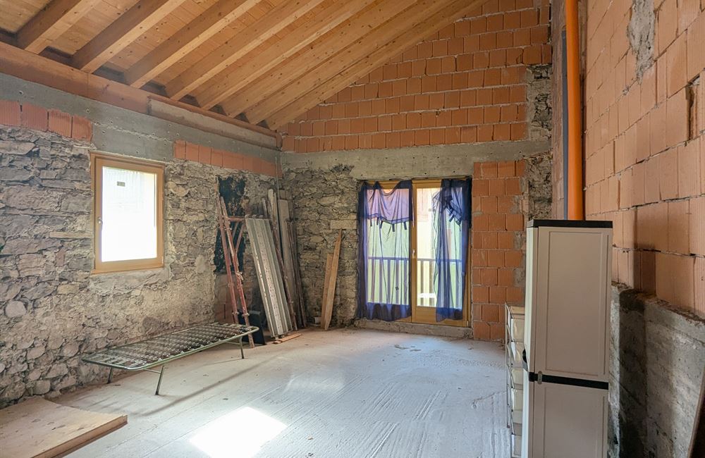 APPARTAMENTO AL GREZZO CON BALCONE - Vendita Appartamento trilocale Ledro (fraz. Tiarno di Sopra) Valle di Ledro