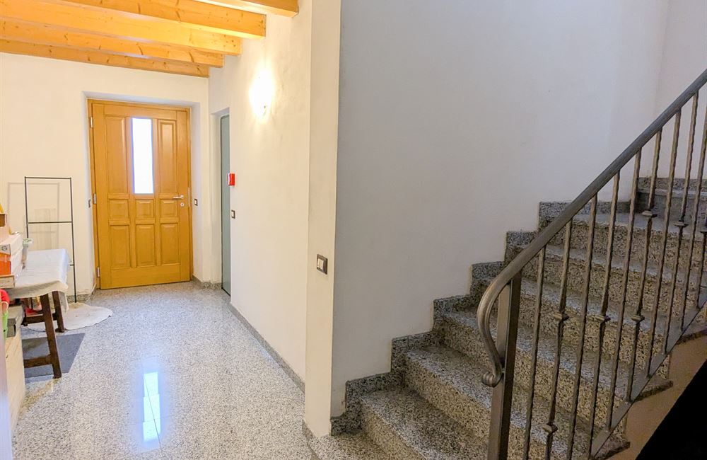 APPARTAMENTO AL GREZZO CON BALCONE - Vendita Appartamento trilocale Ledro (fraz. Tiarno di Sopra) Valle di Ledro
