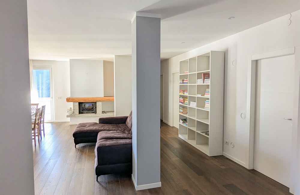 AMPIO APPARTAMENTO RISTRUTTURATO CON TRE CAMERE E TERRAZZO - Vendita Appartamento quadrilocale Ledro (fraz. Molina) Valle di Ledro