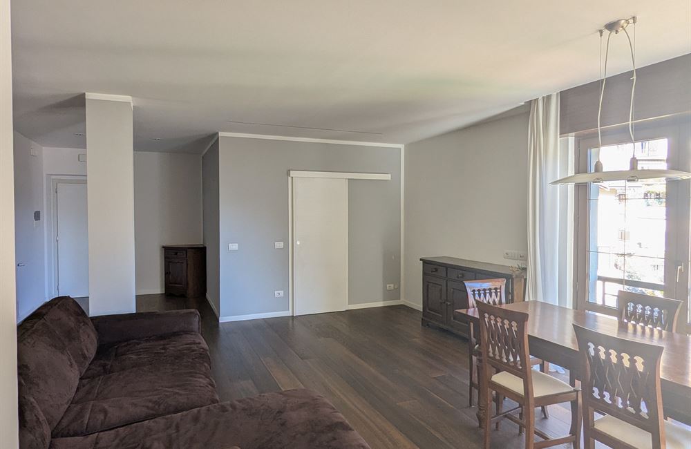 AMPIO APPARTAMENTO RISTRUTTURATO CON TRE CAMERE E TERRAZZO - Vendita Appartamento quadrilocale Ledro (fraz. Molina) Valle di Ledro