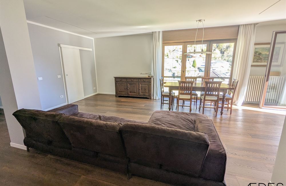 AMPIO APPARTAMENTO RISTRUTTURATO CON TRE CAMERE E TERRAZZO - Vendita Appartamento quadrilocale Ledro (fraz. Molina) Valle di Ledro