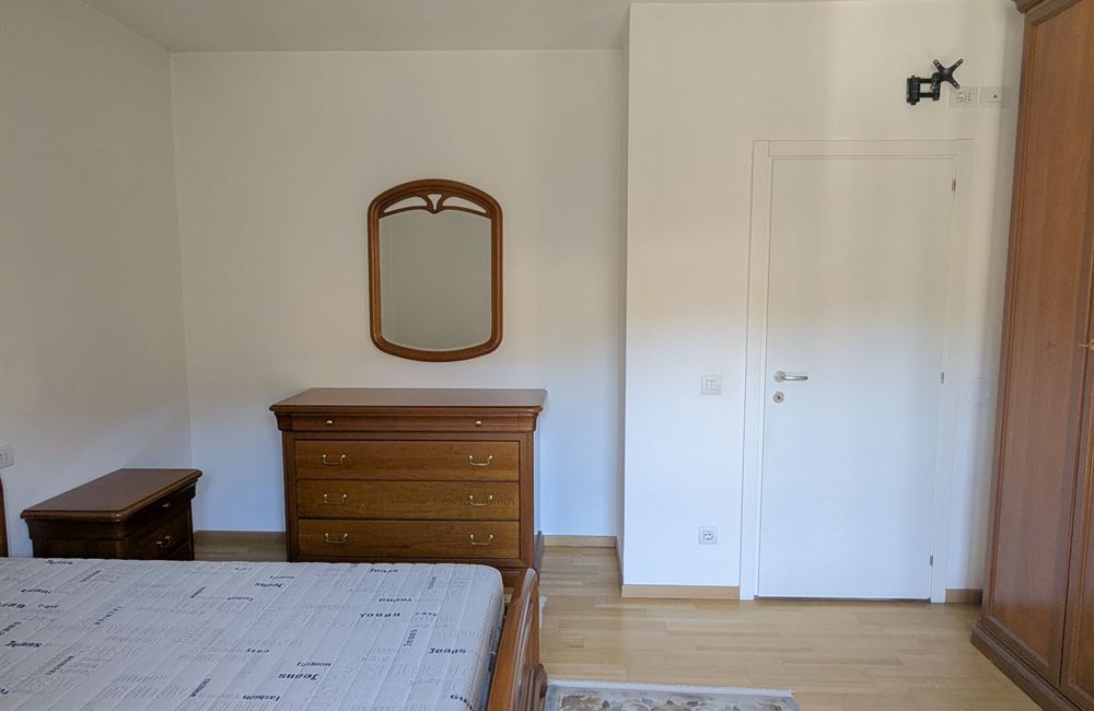 AMPIO APPARTAMENTO RISTRUTTURATO CON TRE CAMERE E TERRAZZO - Vendita Appartamento quadrilocale Ledro (fraz. Molina) Valle di Ledro