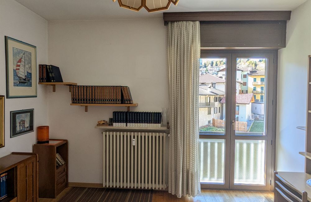 AMPIO APPARTAMENTO RISTRUTTURATO CON TRE CAMERE E TERRAZZO - Vendita Appartamento quadrilocale Ledro (fraz. Molina) Valle di Ledro