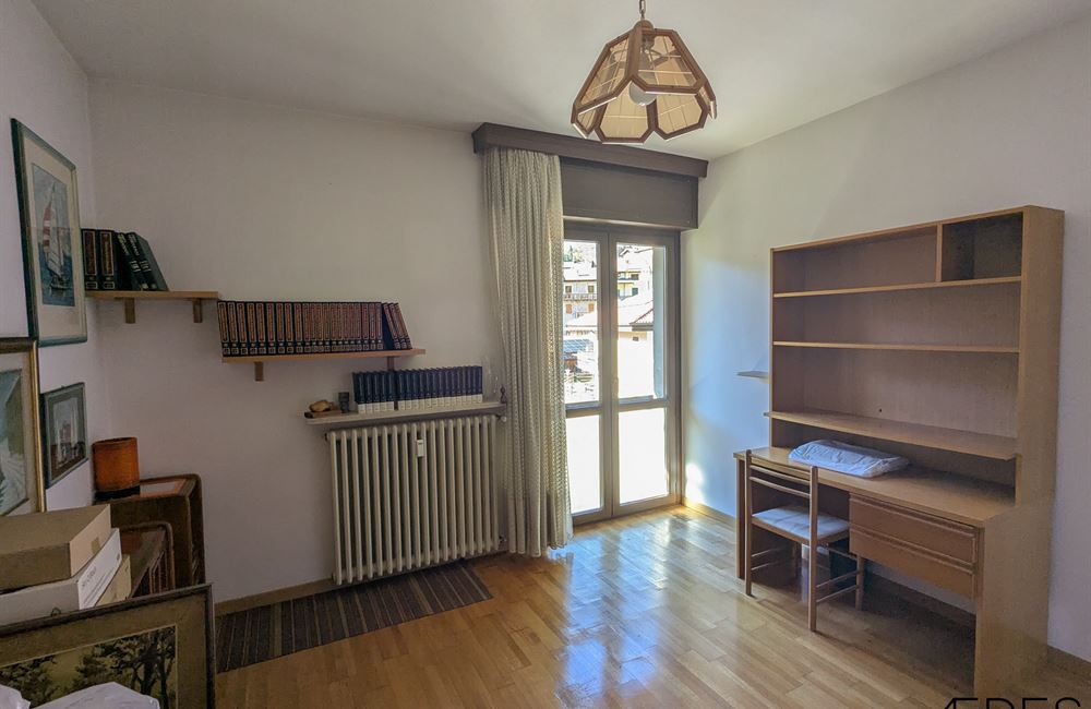 AMPIO APPARTAMENTO RISTRUTTURATO CON TRE CAMERE E TERRAZZO - Vendita Appartamento quadrilocale Ledro (fraz. Molina) Valle di Ledro