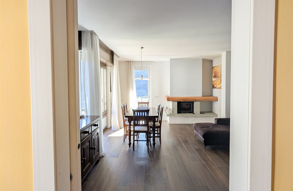 AMPIO APPARTAMENTO RISTRUTTURATO CON TRE CAMERE E TERRAZZO - Vendita Appartamento quadrilocale Ledro (fraz. Molina) Valle di Ledro