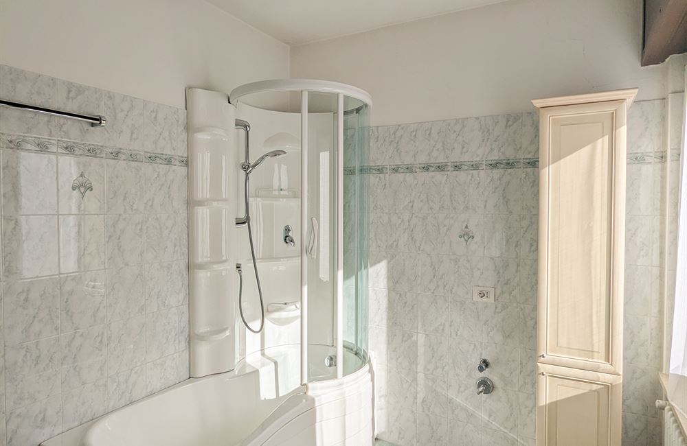 AMPIO APPARTAMENTO RISTRUTTURATO CON TRE CAMERE E TERRAZZO - Vendita Appartamento quadrilocale Ledro (fraz. Molina) Valle di Ledro