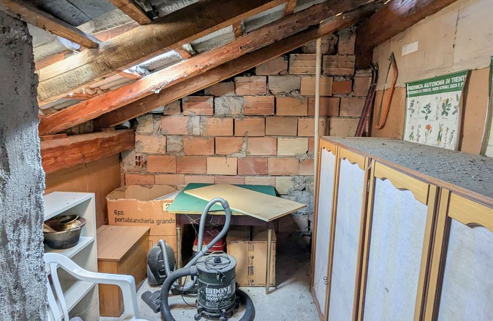 AMPIO APPARTAMENTO RISTRUTTURATO CON TRE CAMERE E TERRAZZO - Vendita Appartamento quadrilocale Ledro (fraz. Molina) Valle di Ledro