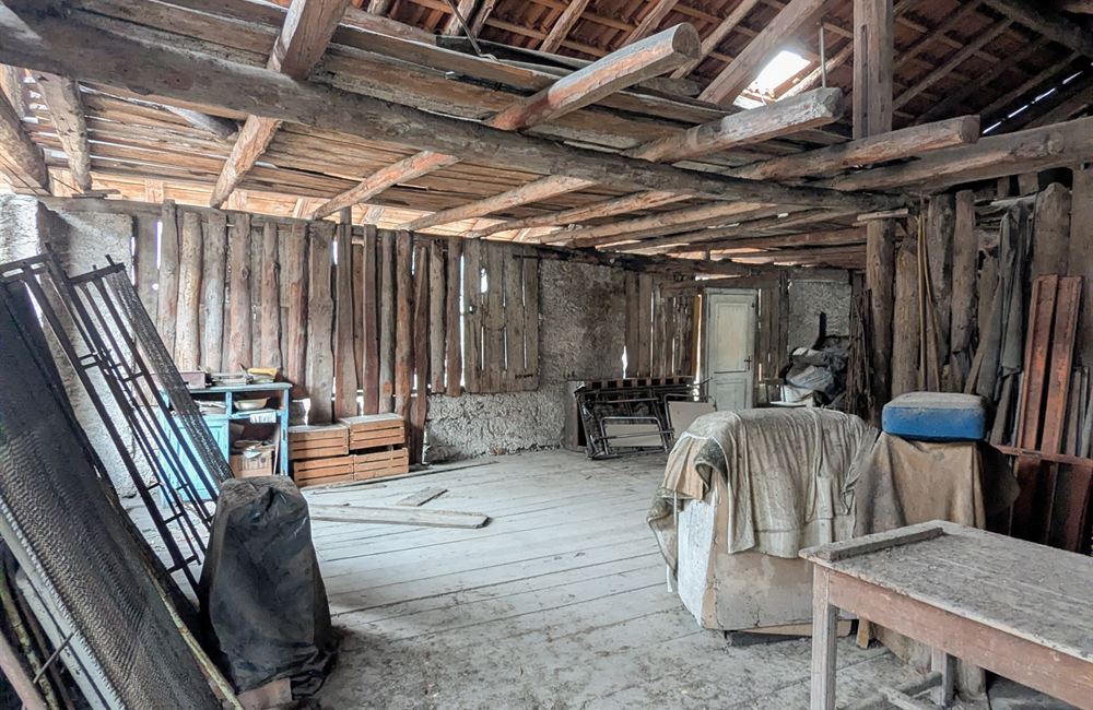 VENDITA EDIFICIO CIELO-TERRA NEL CUORE DI LEGOS – LEDRO - Vendita Edificio terra-cielo Ledro (fraz. Legos) Valle di Ledro