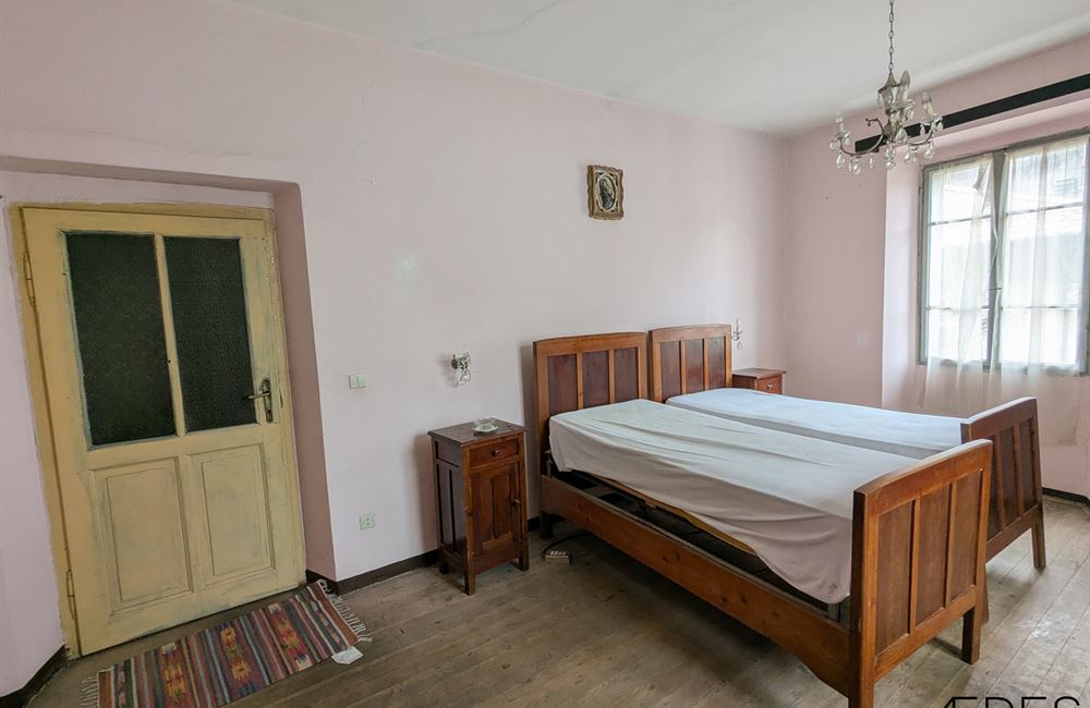 VENDITA EDIFICIO CIELO-TERRA NEL CUORE DI LEGOS – LEDRO - Vendita Edificio terra-cielo Ledro (fraz. Legos) Valle di Ledro