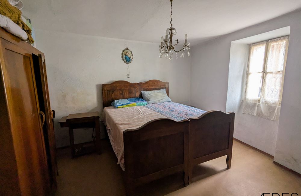 VENDITA EDIFICIO CIELO-TERRA NEL CUORE DI LEGOS – LEDRO - Vendita Edificio terra-cielo Ledro (fraz. Legos) Valle di Ledro