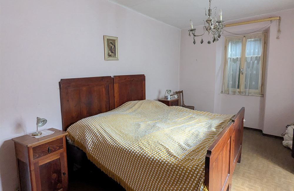 VENDITA EDIFICIO CIELO-TERRA NEL CUORE DI LEGOS – LEDRO - Vendita Edificio terra-cielo Ledro (fraz. Legos) Valle di Ledro